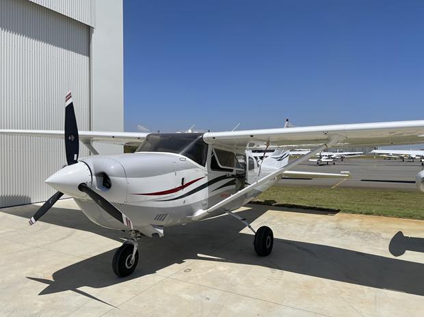 Cessna Aircraft Company 206H