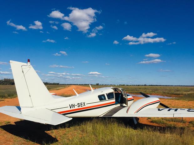 Piper Aircraft Corp PA-30 — image 2