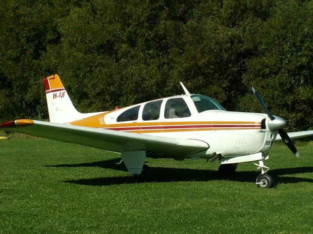 Beech Aircraft Corp 35-C33