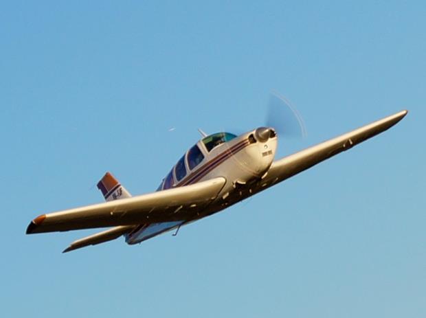 Beech Aircraft Corp 35-C33 — image 3