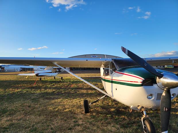 Cessna Aircraft Company 182Q