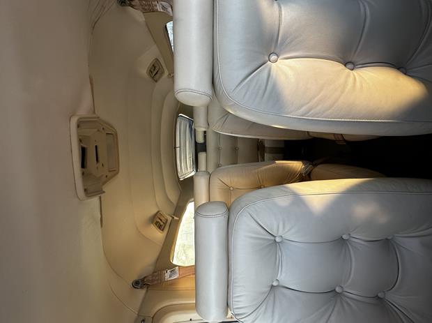 Cessna Aircraft Company 210L — image 4