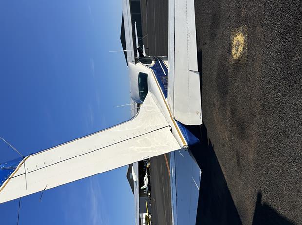 Cessna Aircraft Company T210M — image 2