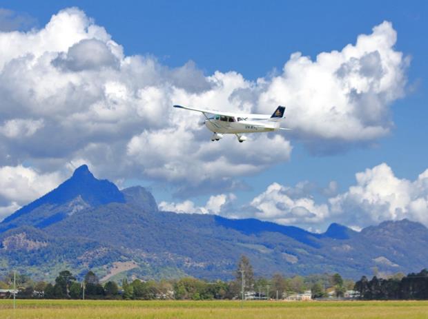 Cessna Aircraft Company 172M — image 1