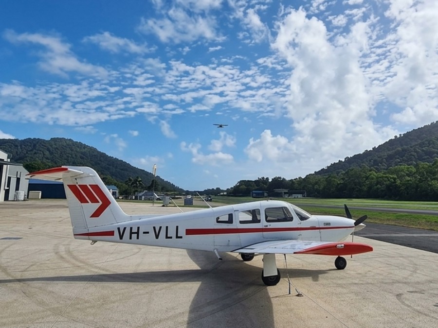Piper Aircraft Corp PA-28RT-201T — image 4